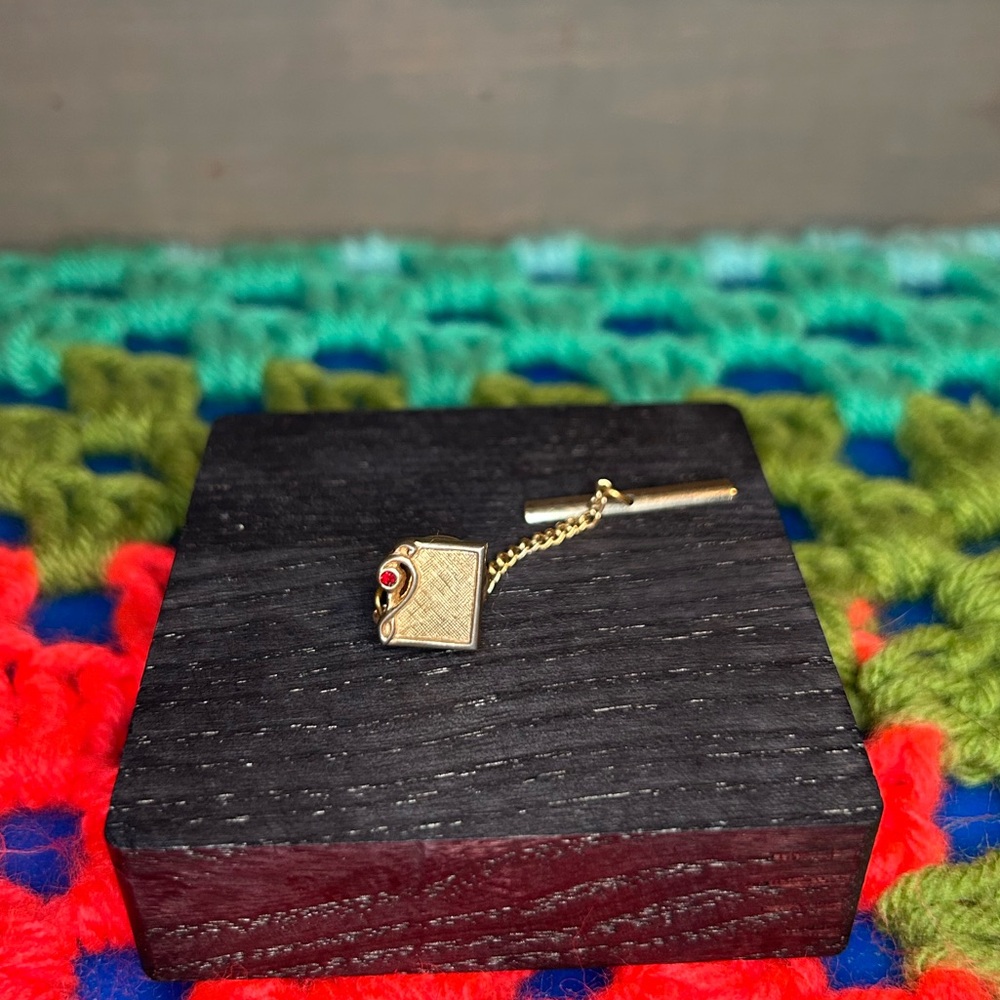 3/$10 Vintage Swank Music Note Tie Tack